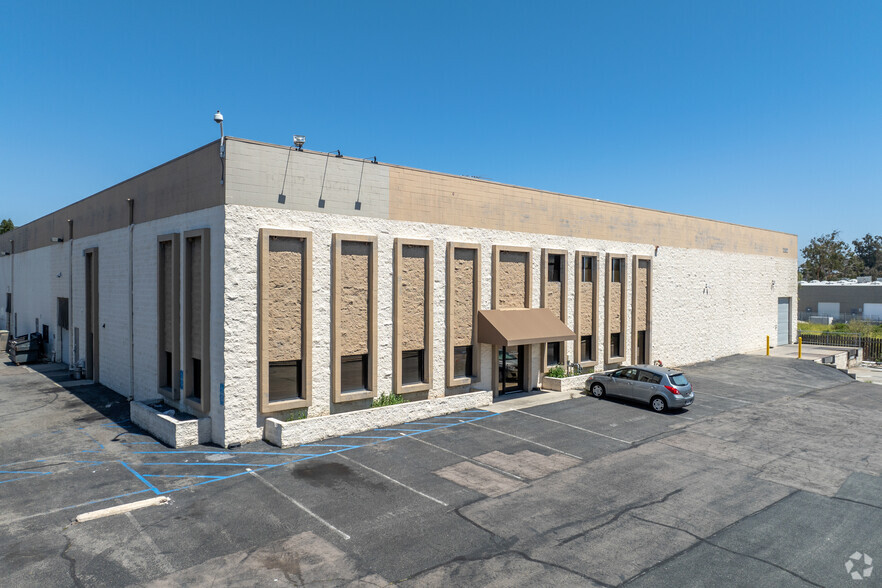 1152 Armorlite Dr, San Marcos, CA for lease - Building Photo - Image 1 of 8