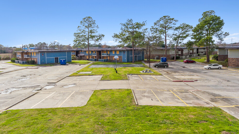 4445 Alvin Dark Ave, Baton Rouge, LA for sale - Building Photo - Image 3 of 9