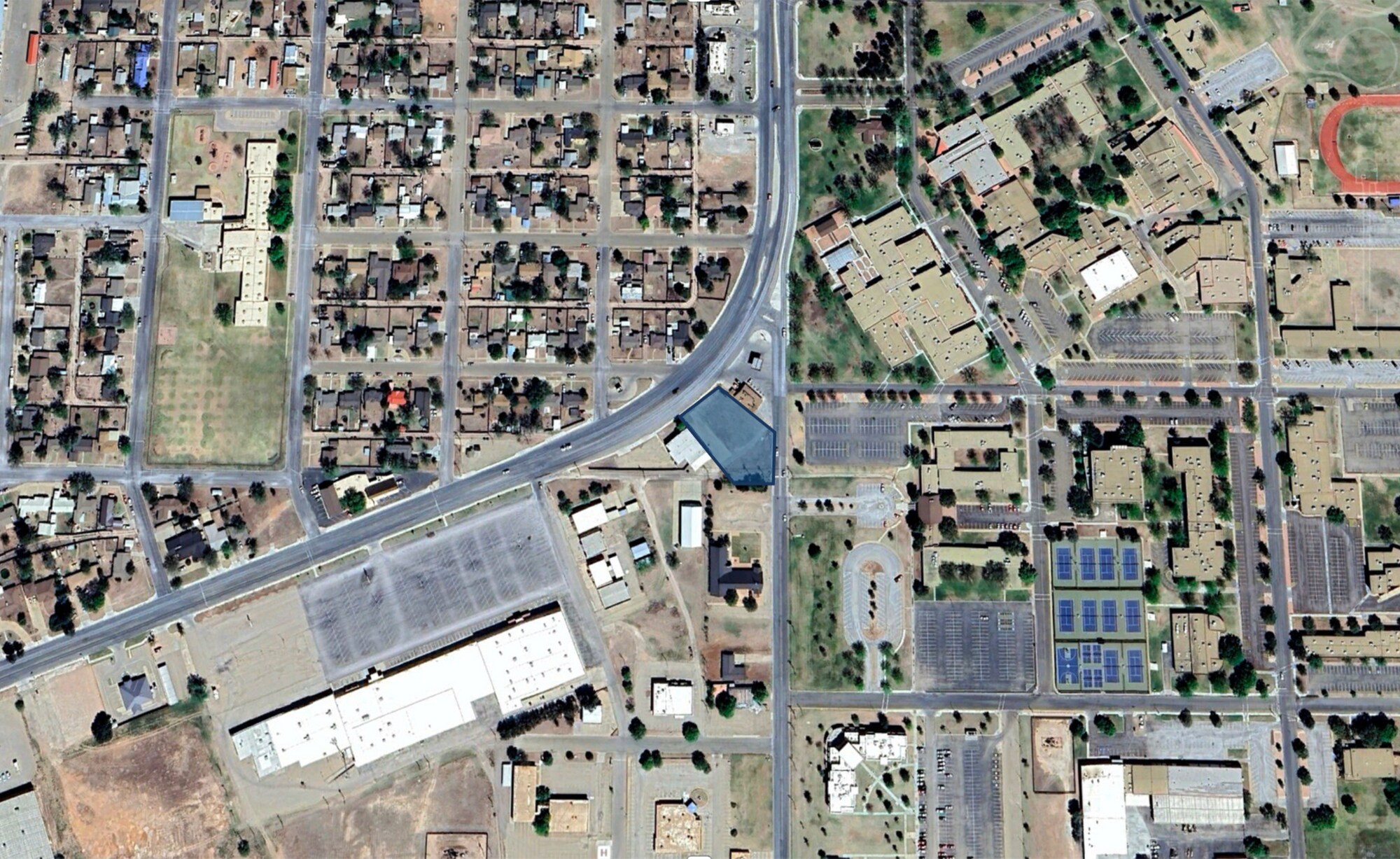 106 Clubview dr, Levelland, TX for sale Building Photo- Image 1 of 7