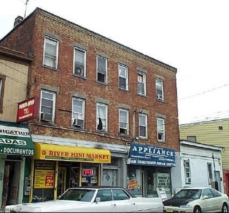 597-601 River St, Paterson, NJ for sale Primary Photo- Image 1 of 1