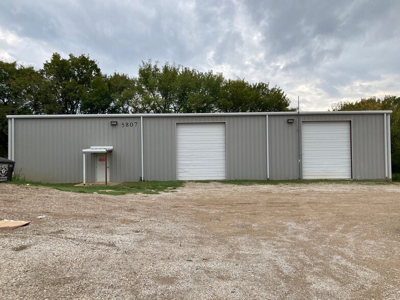 5807 Dick Price Rd, Fort Worth, TX for lease - Building Photo - Image 2 of 5