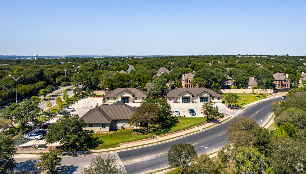 645 Woodland Oaks Dr, Schertz, TX for lease - Building Photo - Image 3 of 5