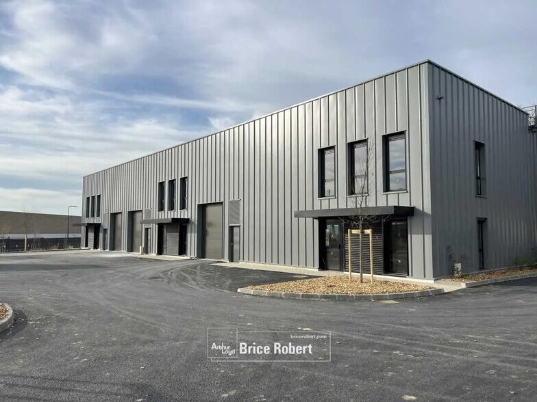 La Dombes, Mionnay for sale - Building Photo - Image 1 of 3