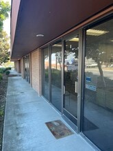 450 Lakeville St, Petaluma, CA for lease Interior Photo- Image 2 of 6