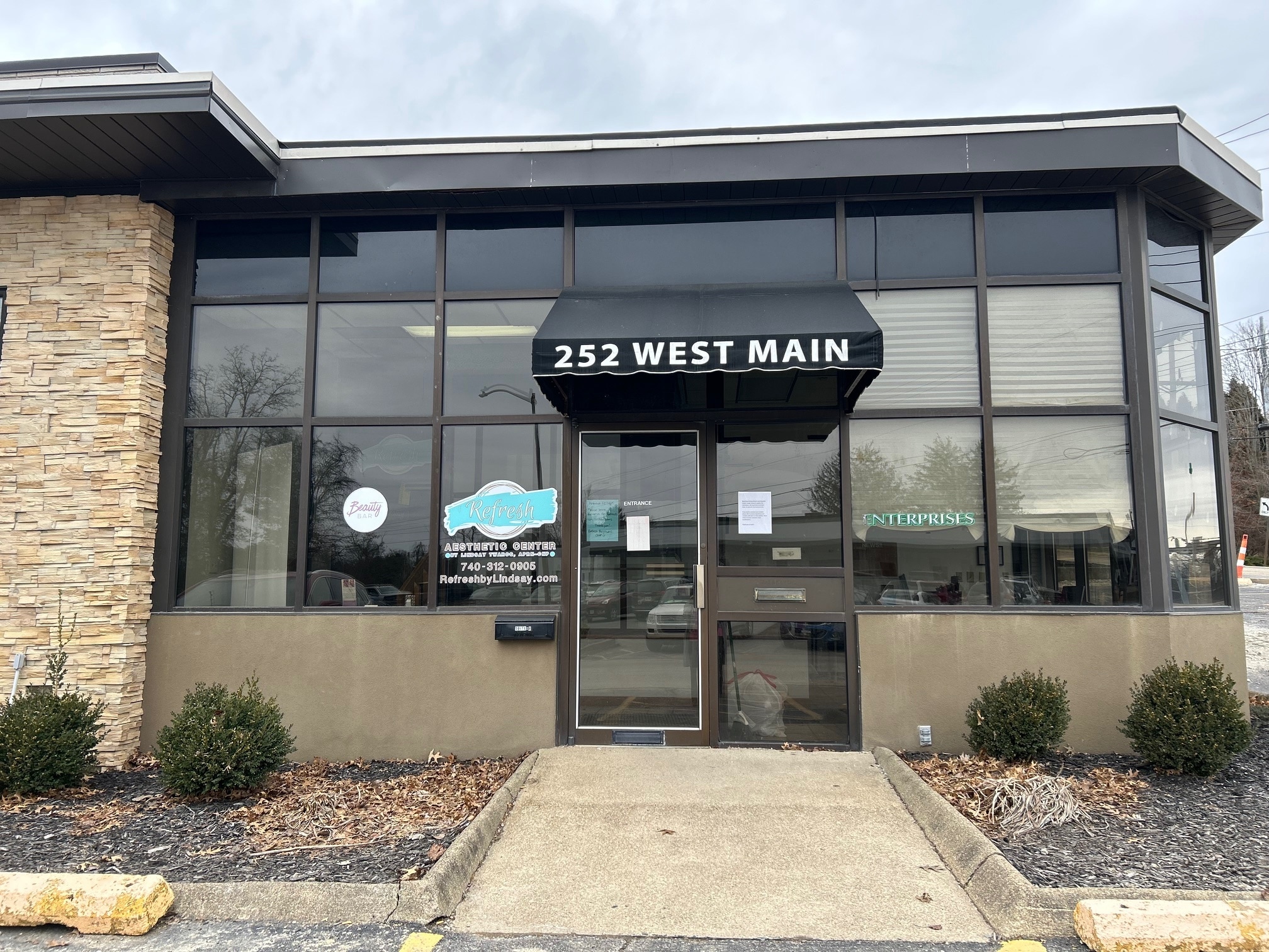 252 W Main St, Saint Clairsville, OH for lease Building Photo- Image 1 of 5