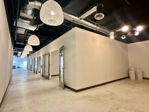 500 Bishop St, Atlanta, GA for lease Interior Photo- Image 2 of 21