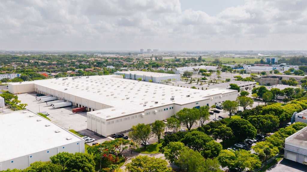 10000 NW 25th St, Doral, FL for lease Building Photo- Image 1 of 20