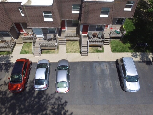 2410 Lavin Ct, Troy, NY for sale Primary Photo- Image 1 of 1