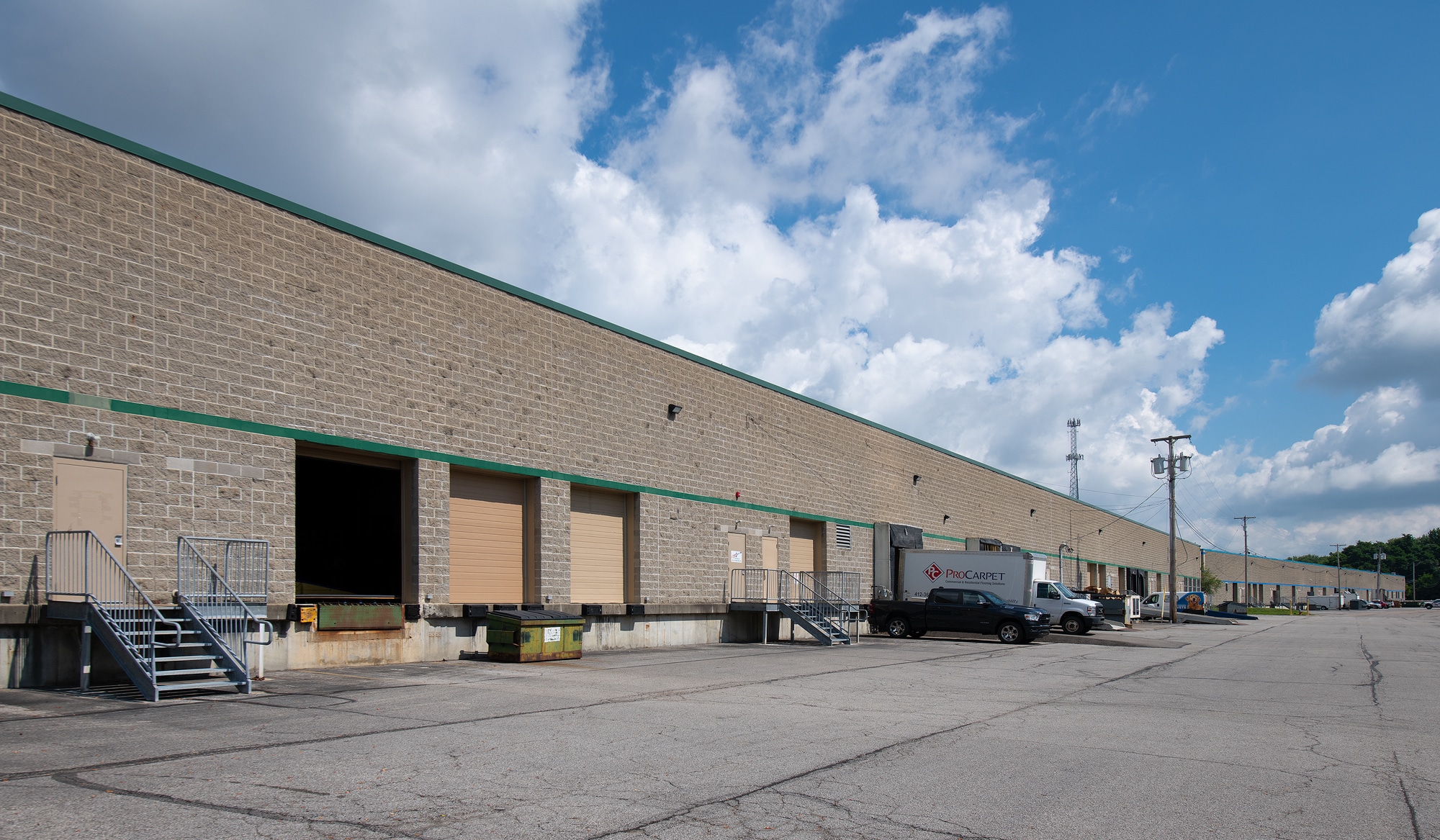 400-415 Commerce Park Dr, Cranberry, PA for lease Building Photo- Image 1 of 7
