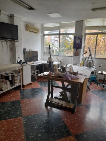 Retail in Cáceres, Cáceres for lease - Building Photo - Image 3 of 40