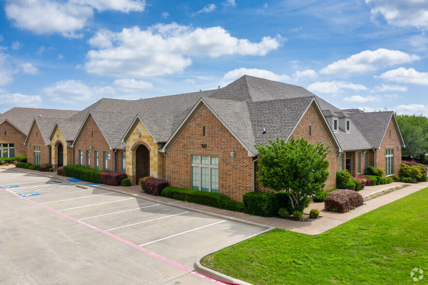 747 Plaza Blvd, Coppell, TX for sale - Building Photo - Image 1 of 1