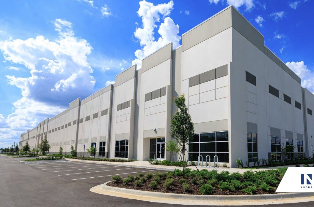 Landstar Blvd, Orlando, FL 32824