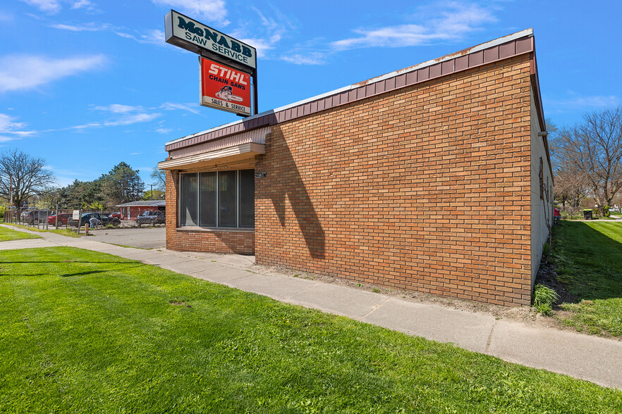 1345 Baldwin Ave, Pontiac, MI for sale - Building Photo - Image 2 of 58