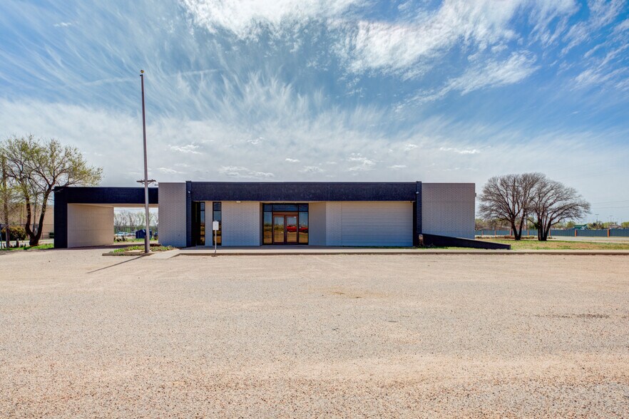 9425 4th St, Lubbock, TX for sale - Building Photo - Image 1 of 1