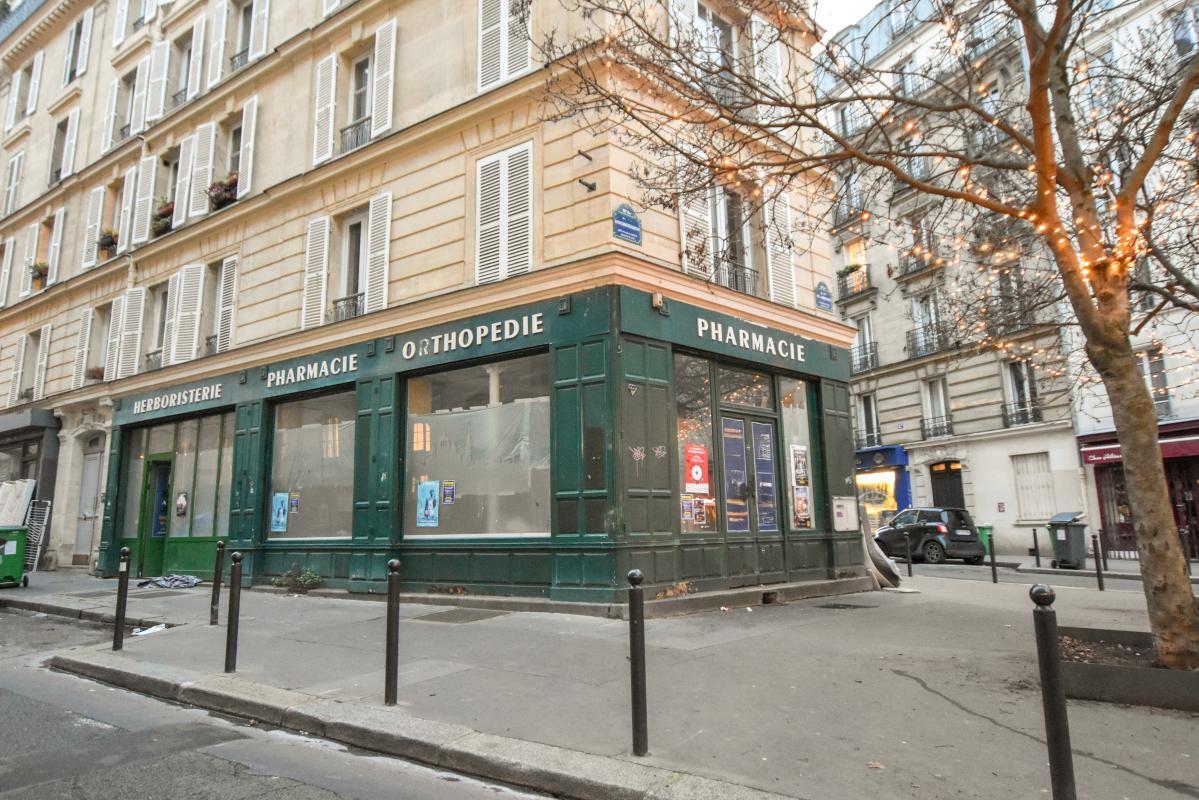 Retail in Paris for lease Building Photo- Image 1 of 9
