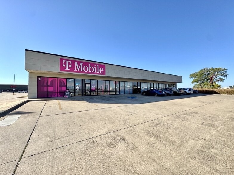 1402 W Grant Ave, Pauls Valley, OK for lease - Building Photo - Image 1 of 4