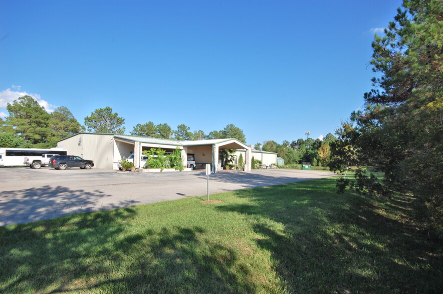 1600 E Richey Rd, Houston, TX for lease - Building Photo - Image 1 of 12