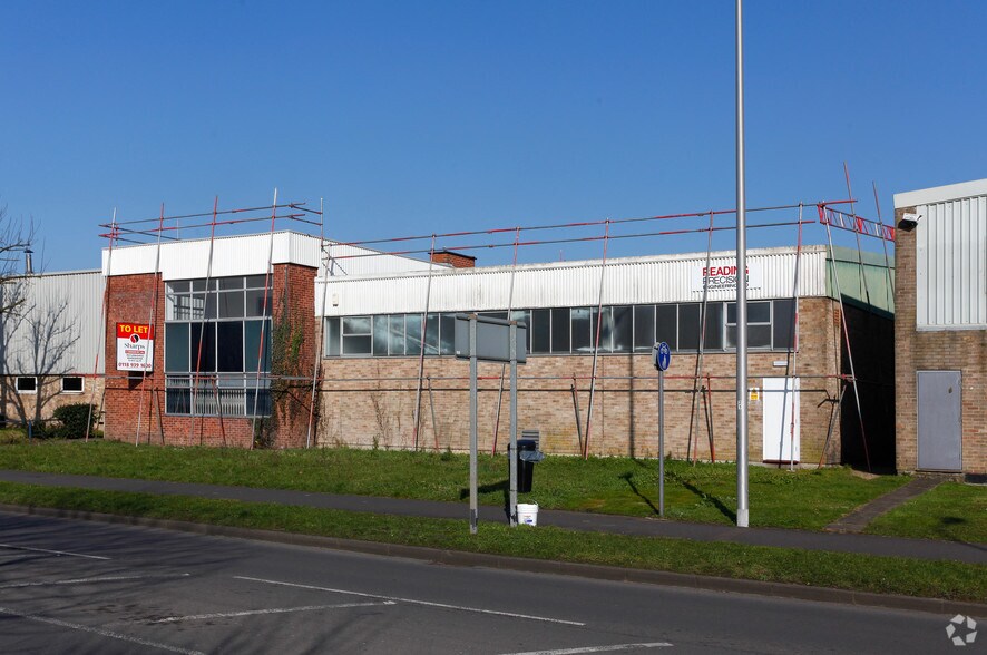 28 Portman Rd, Reading for sale - Primary Photo - Image 1 of 1