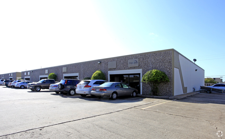 1306 Fm-1092, Missouri City, TX for lease - Primary Photo - Image 3 of 4