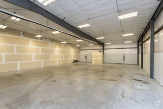 520 Blue Heron Dr, Lincoln, NE for lease Building Photo- Image 1 of 5