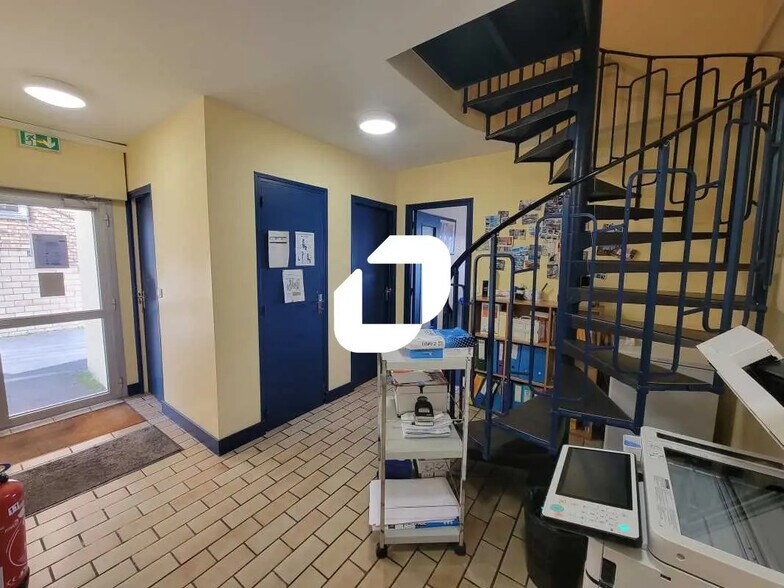 Office in Longjumeau for sale - Interior Photo - Image 3 of 11