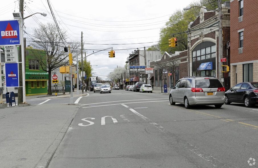 150 Victory Blvd, Staten Island, NY for lease - Building Photo - Image 3 of 5