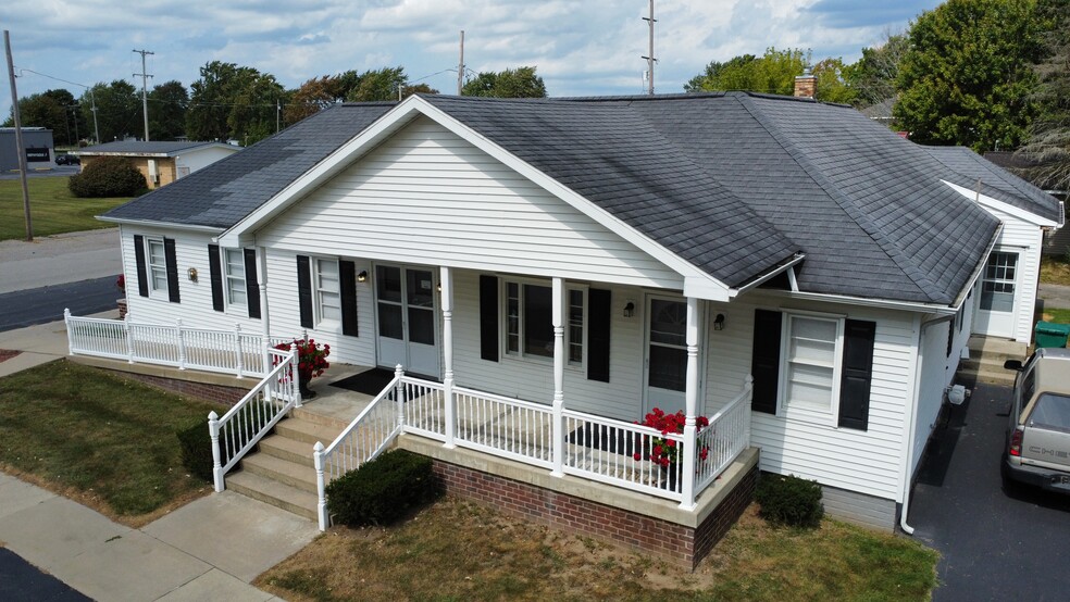 9405 Butternut St, New Lothrop, MI for sale - Primary Photo - Image 1 of 10