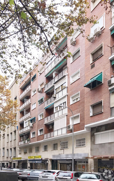 Calle De Torres Miranda, 4, Madrid, Madrid for lease - Building Photo - Image 2 of 2