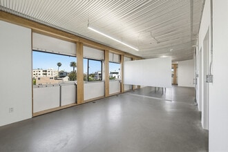 2434 Lincoln Blvd, Venice, CA for lease Interior Photo- Image 1 of 6