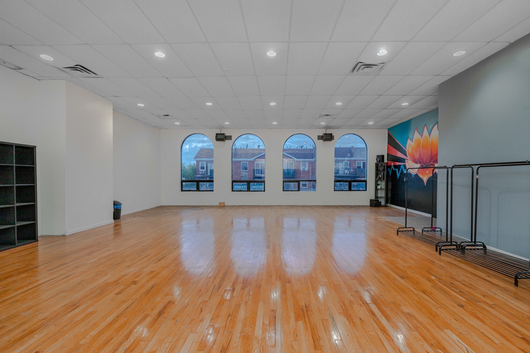 2595 Steinway St, Long Island City, NY for sale Primary Photo- Image 1 of 1