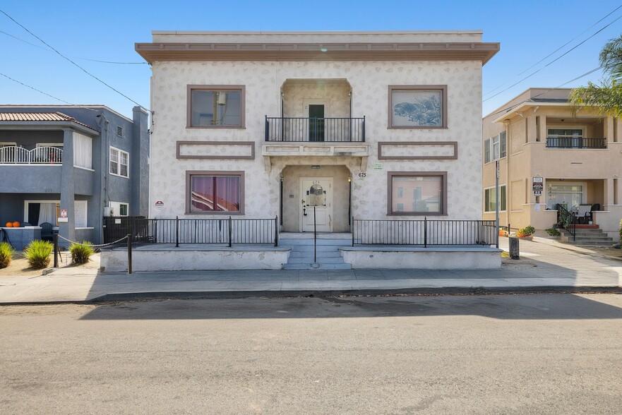 675 W 11th St, San Pedro, CA for sale - Building Photo - Image 2 of 15