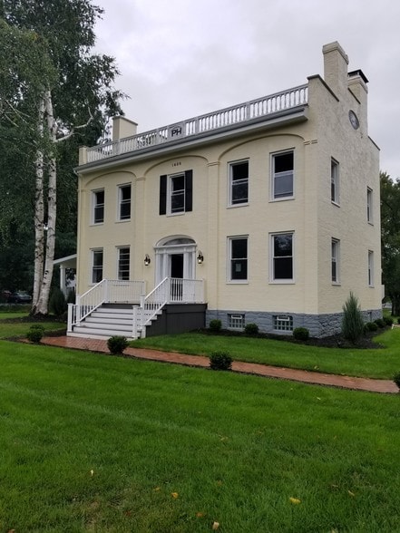 7189 E Genesee St, Fayetteville, NY for sale - Building Photo - Image 1 of 1