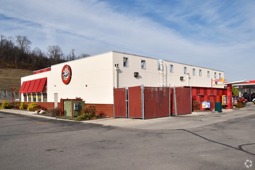 1020 W Eads Pky, Lawrenceburg, IN for lease - Building Photo - Image 3 of 4