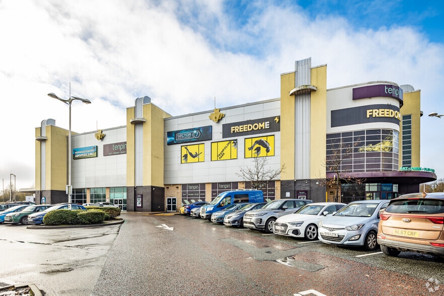 Coliseum Way, Ellesmere Port for sale - Primary Photo - Image 1 of 1