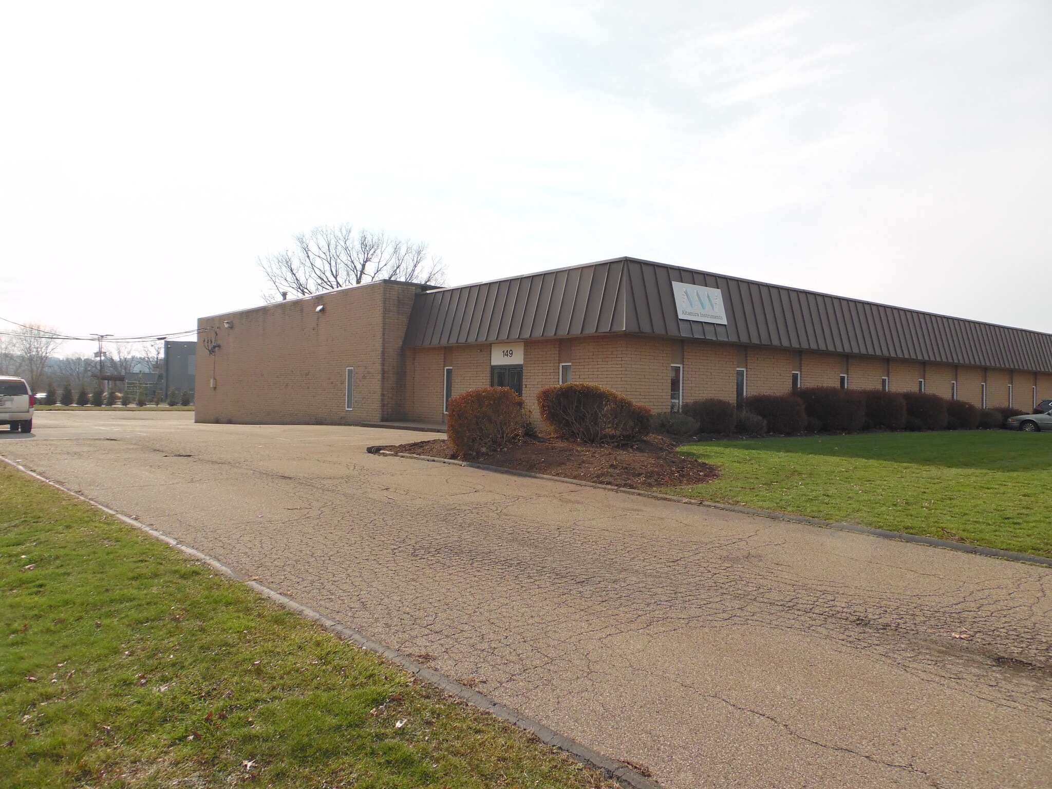 149 Delta Dr, Pittsburgh, PA for lease Primary Photo- Image 1 of 5