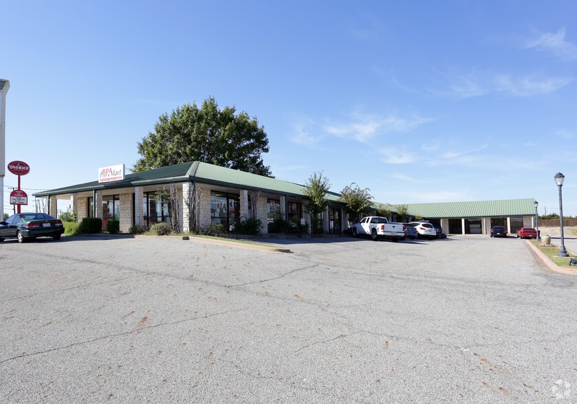 5440-5464 Texoma Pky, Sherman, TX for lease - Building Photo - Image 2 of 4