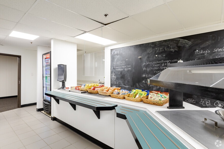 1699 Wall St, Mount Prospect, IL for lease - Interior Photo - Image 3 of 17