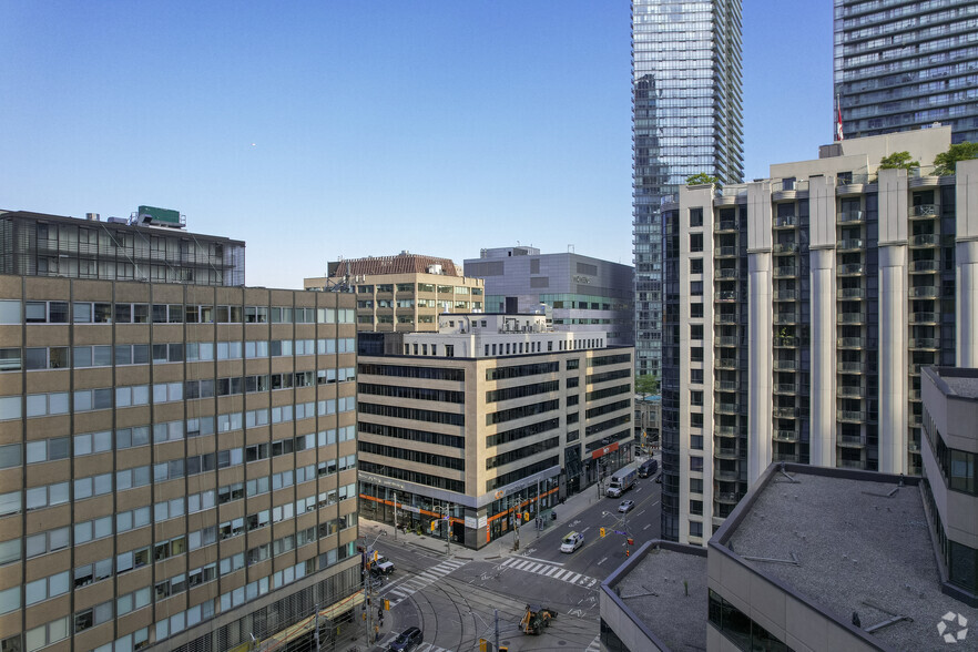 800 Bay St, Toronto, ON for lease - Building Photo - Image 3 of 4