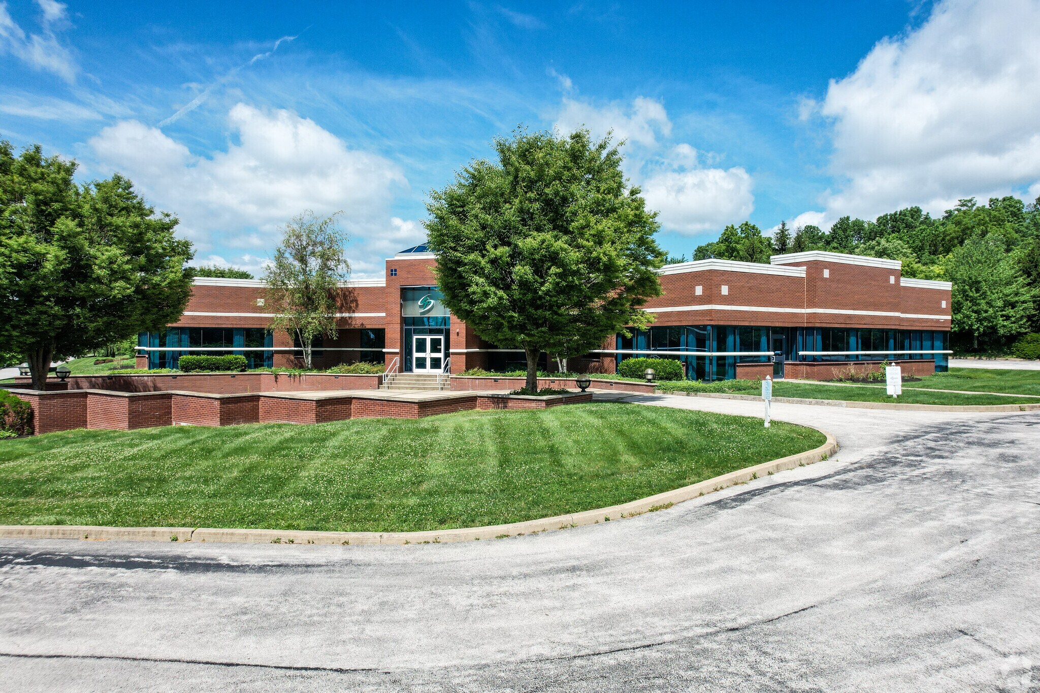 31 General Warren Blvd, Malvern, PA for lease Primary Photo- Image 1 of 6