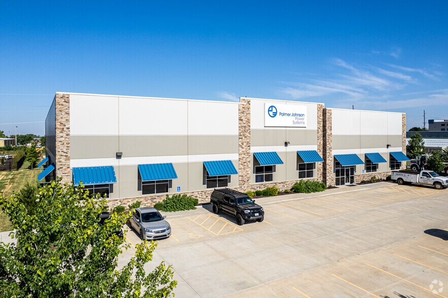 15360 S Mahaffie St, Olathe, KS for sale - Primary Photo - Image 1 of 1