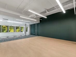 2 Executive Cir, Irvine, CA for lease Interior Photo- Image 2 of 5