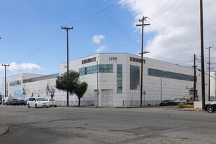 1729 E Washington Blvd, Los Angeles CA - Convenience Store