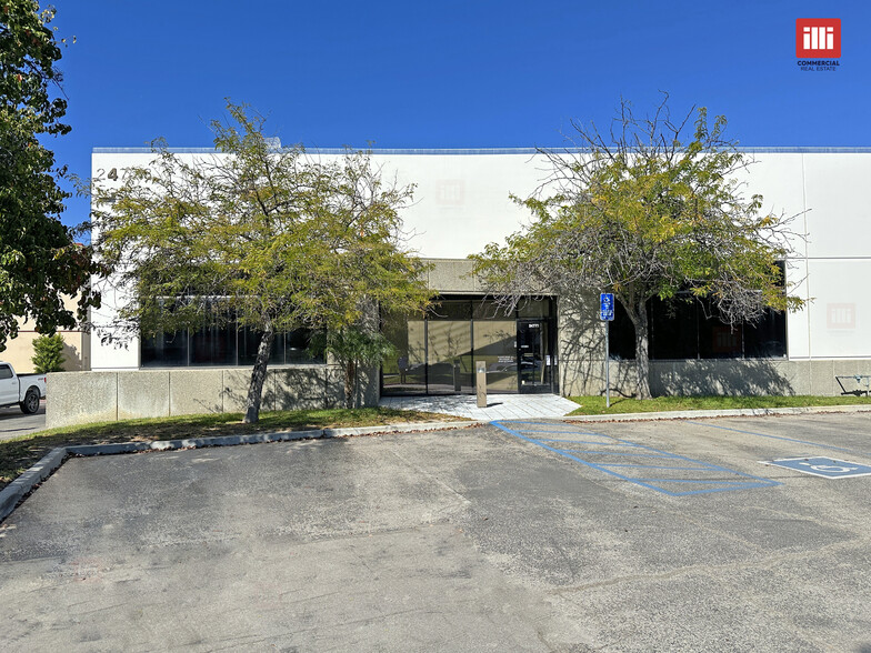 24773 Avenue Rockefeller, Valencia, CA for lease - Building Photo - Image 2 of 7