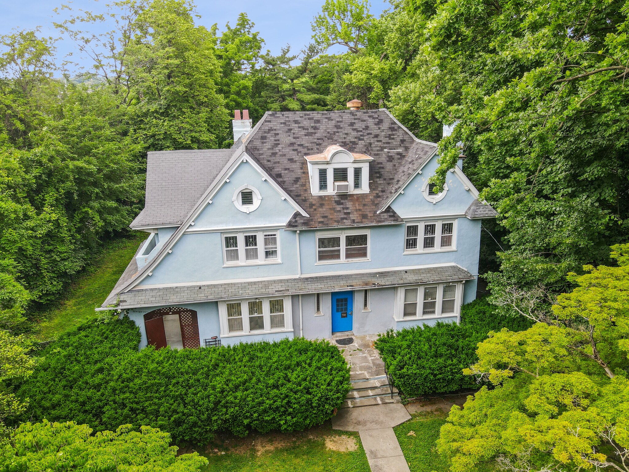 629-631 E Church Ln, Philadelphia, PA for lease Building Photo- Image 1 of 27