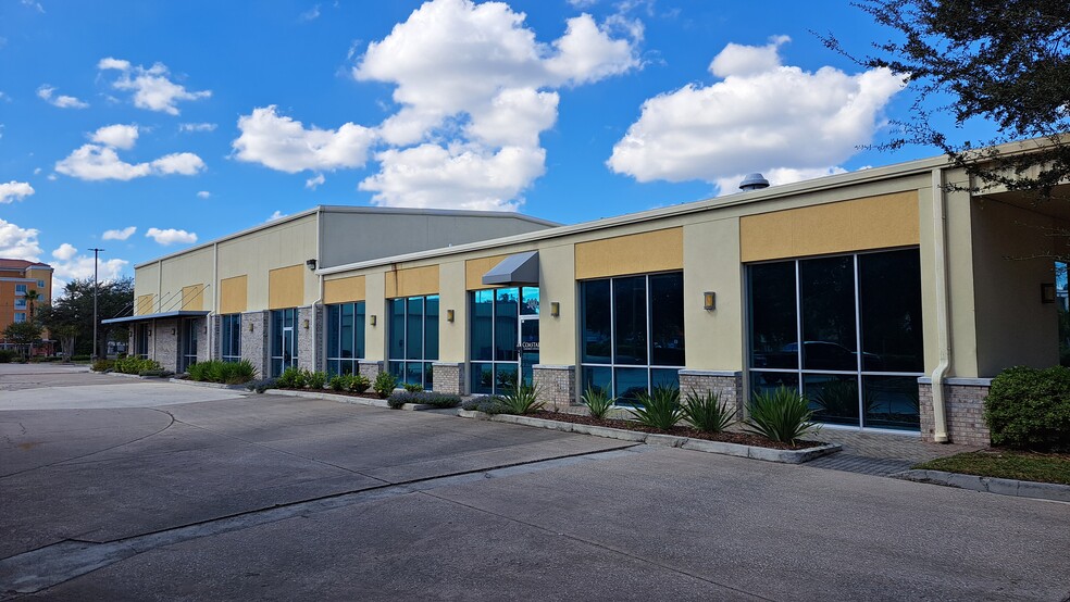 705 Wells Rd, Orange Park, FL for lease - Building Photo - Image 1 of 21