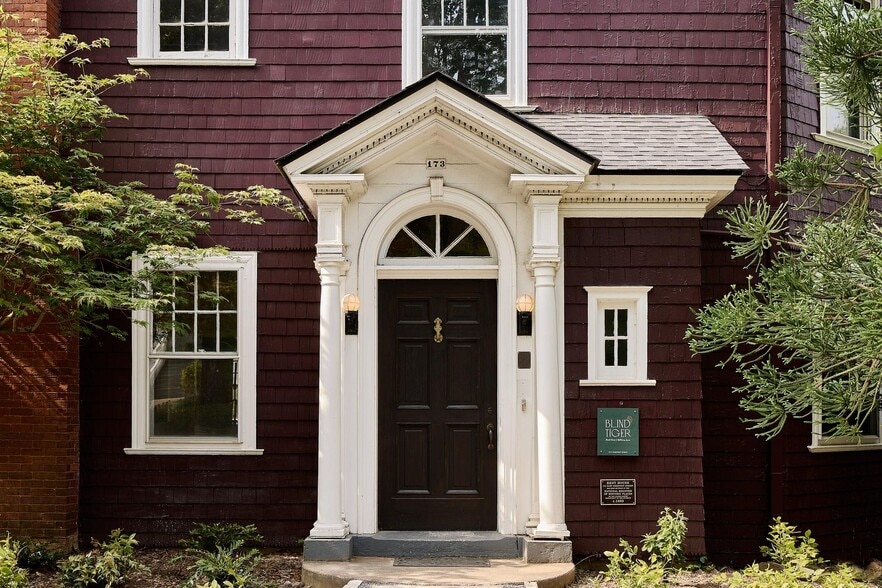 173 E Chestnut St, Asheville, NC for sale - Building Photo - Image 2 of 27