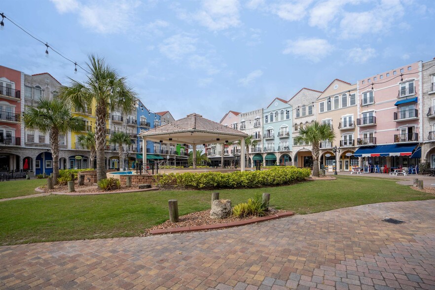 101 Palm Harbor Pky, Palm Coast, FL for lease - Building Photo - Image 3 of 10