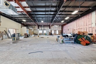 13799 Beach Blvd, Jacksonville, FL for lease Interior Photo- Image 2 of 4