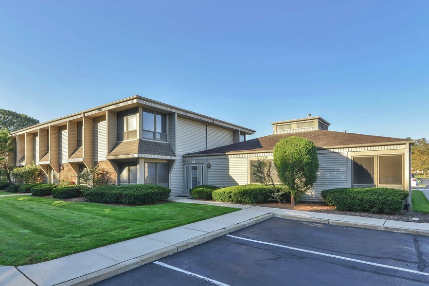 170 Changebridge Rd, Montville, NJ 07045