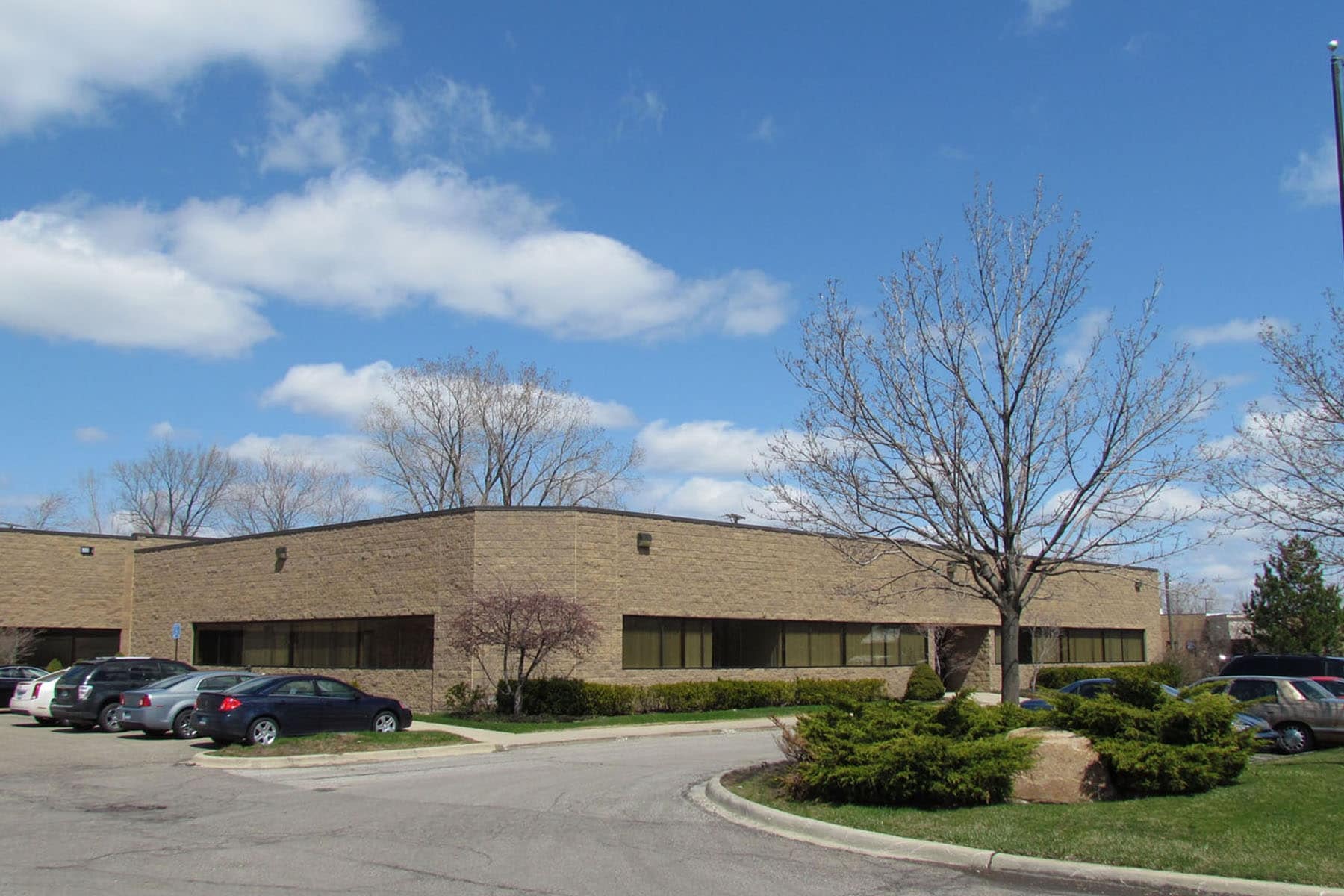 33939-33955 Harper Ave, Clinton Township, MI for lease Primary Photo- Image 1 of 7